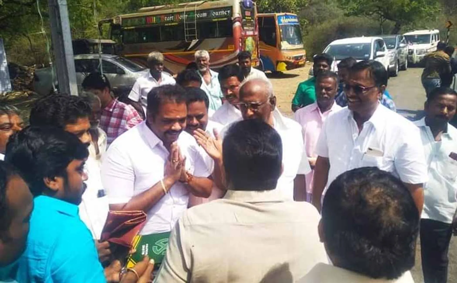 OPS to DTV Dhinakaran. Supporters welcome!