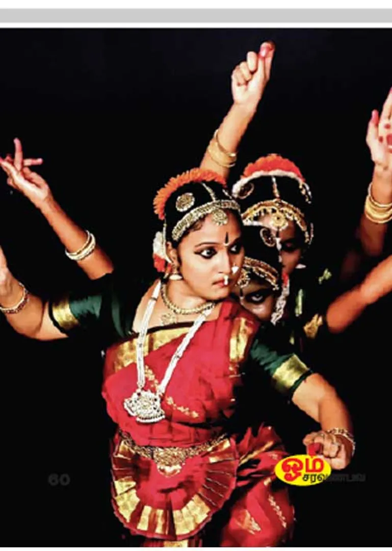 /idhalgal/om/dance-time-adithamizhar-adikalar-marulanandam-42