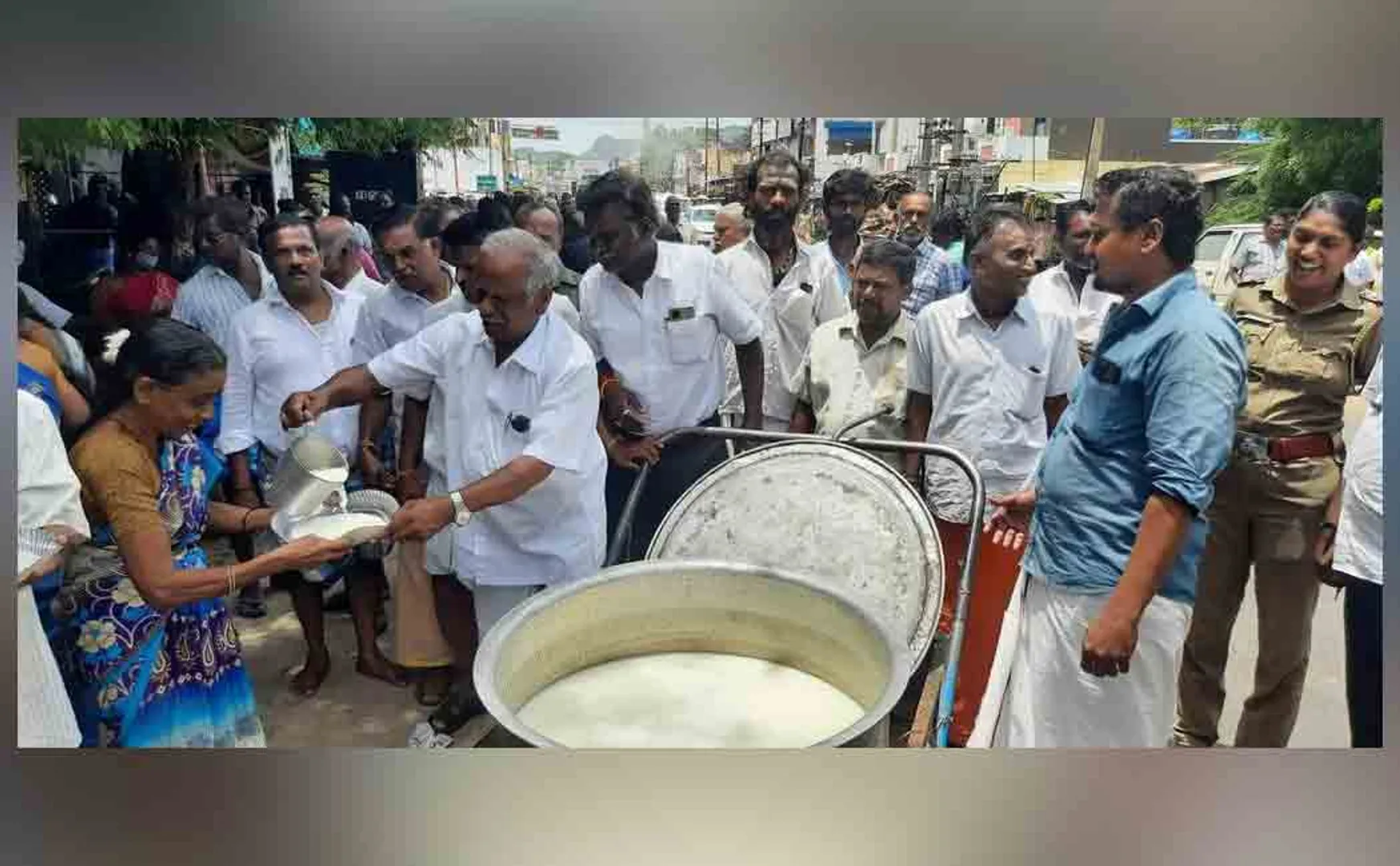 Laundry workers struggle in dindigul 