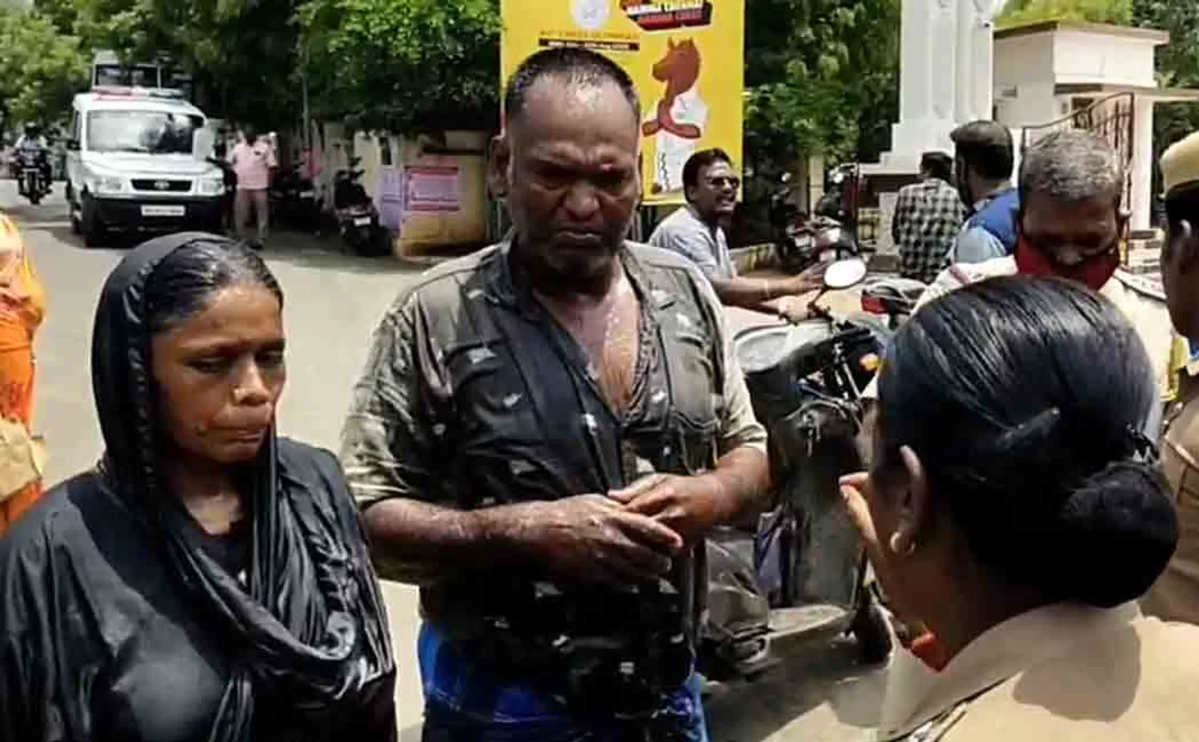 Struggle in trichy collector office 