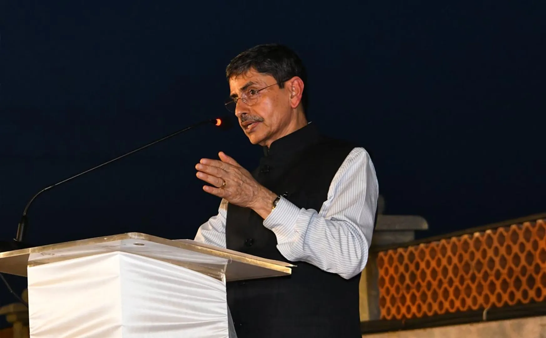 "Governor R. N. Ravi's speech to respond with guns to those who pick up guns"!