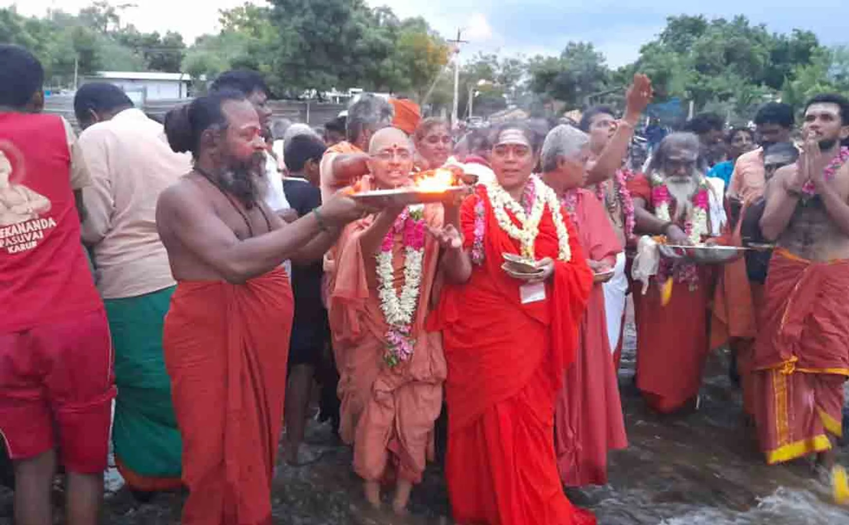 Adipuram; Hindu organizations took aarti to Amaravati river