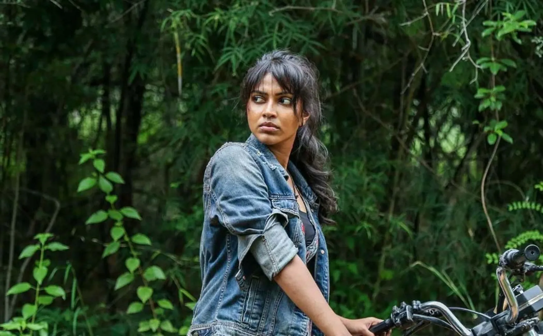 amala paul in adho antha paravai pola movie release date announced