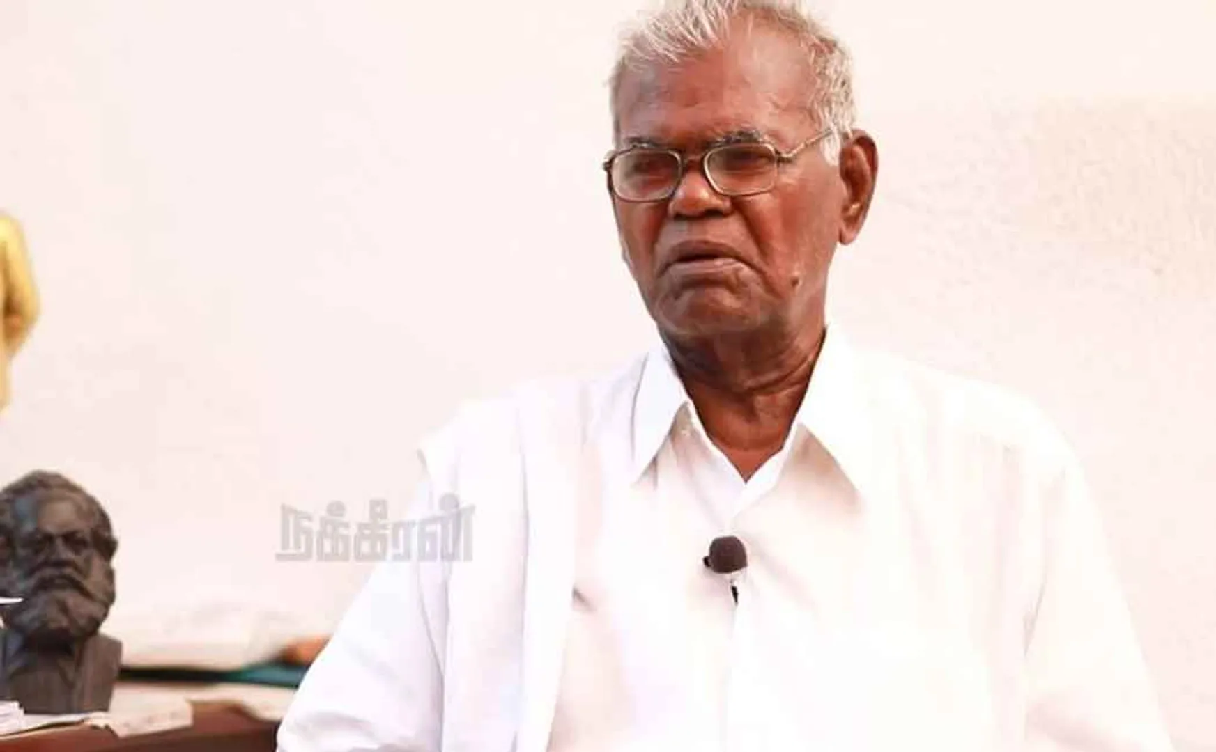 Senior communist leader R.  Nallakannu for Thakaisal Tamil Award 
