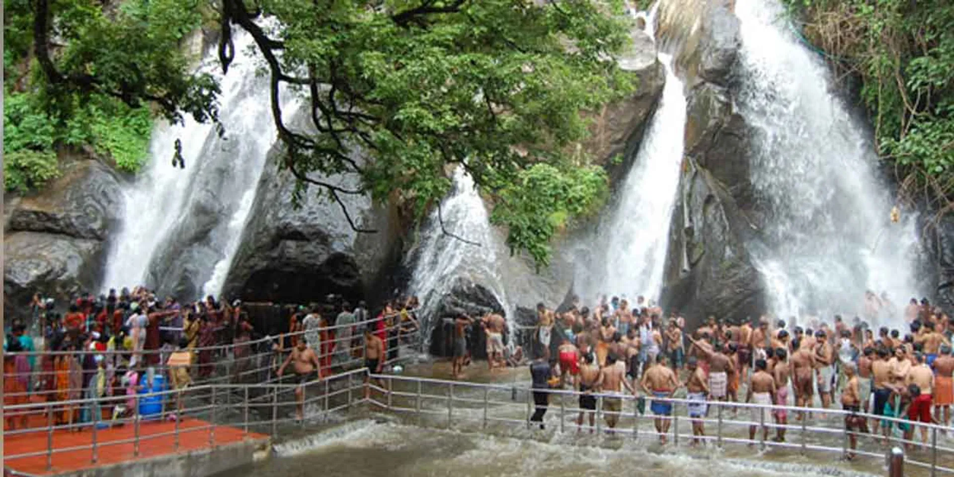 Removal of the ban on bathing in the kutralam