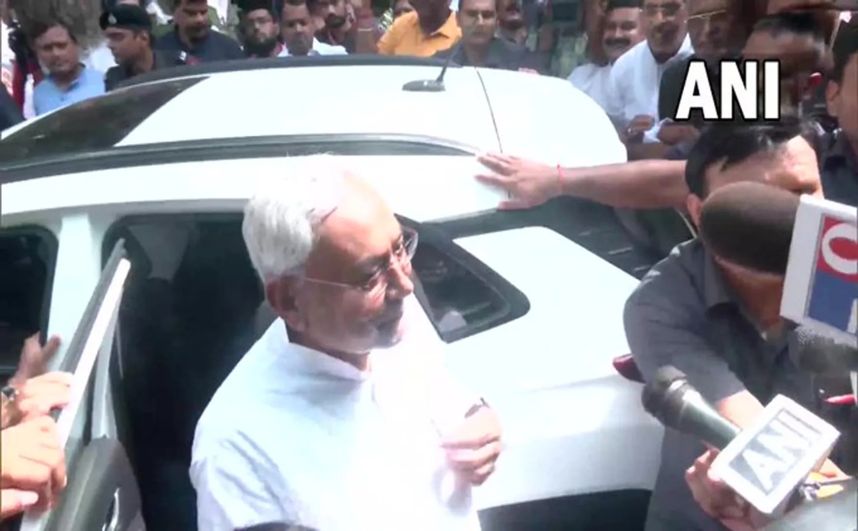 Interviewed by Chief Minister Nitish Kumar....Bjp Leaders shocked!