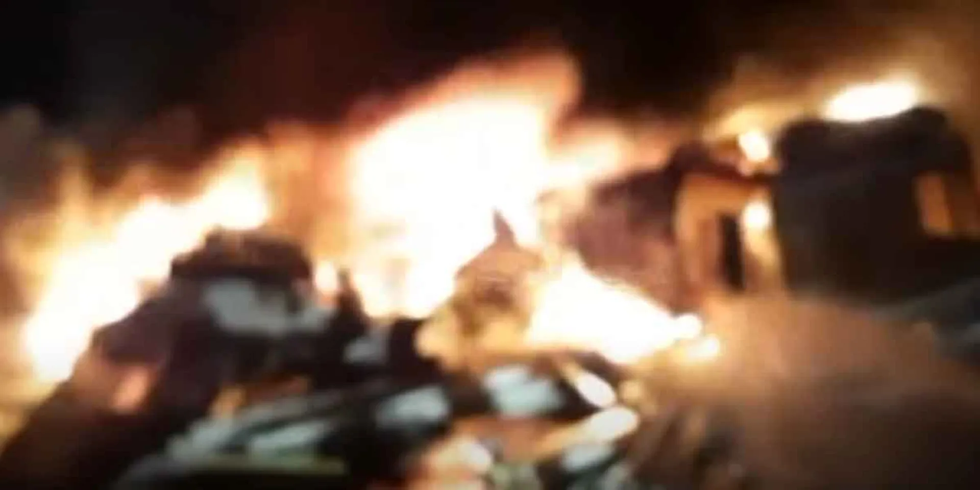Trucks collided with a fire near Manaparai in the middle of the night... 