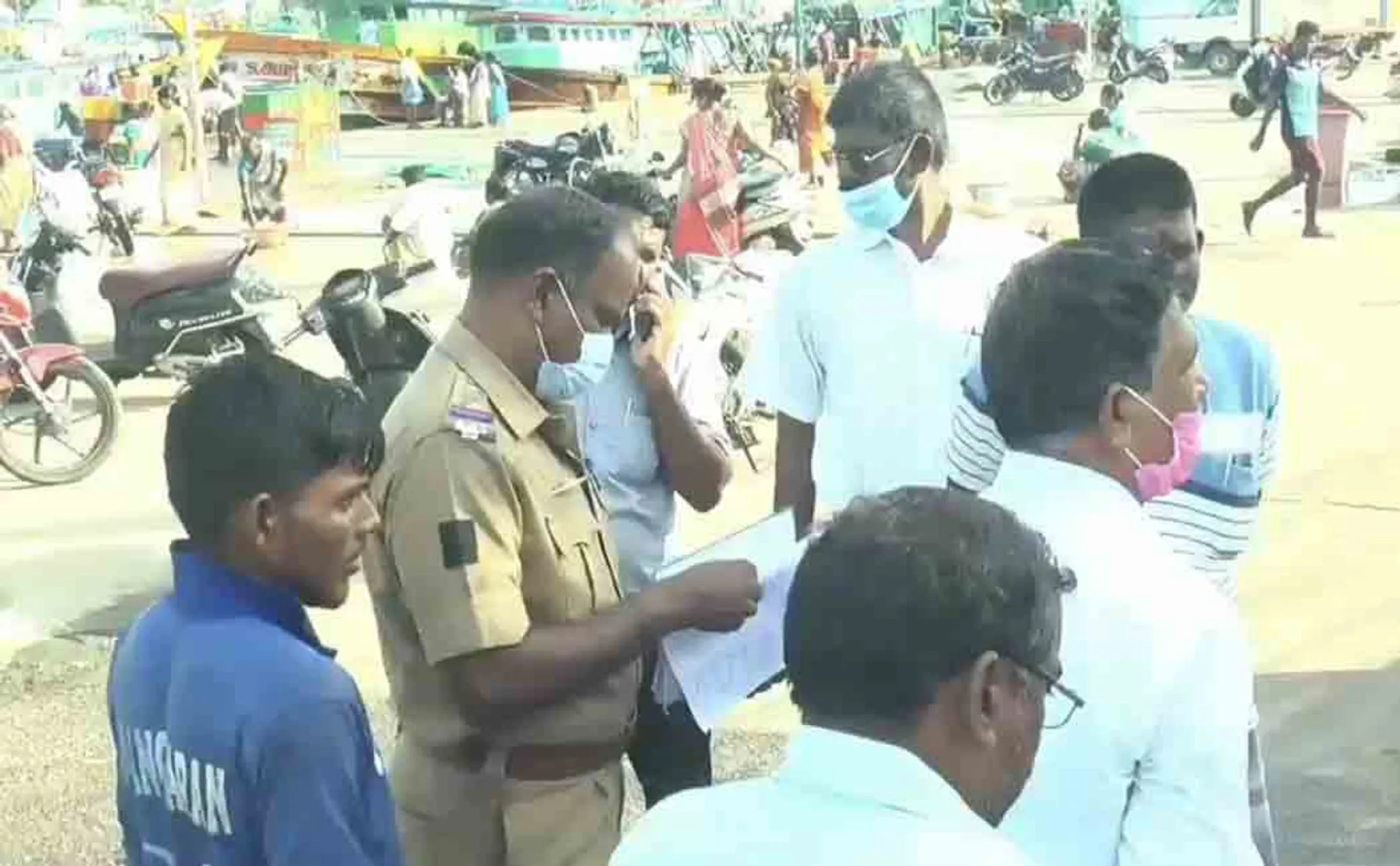 Tamilnadu Fishermen arrested  by Srilankan coastguard 