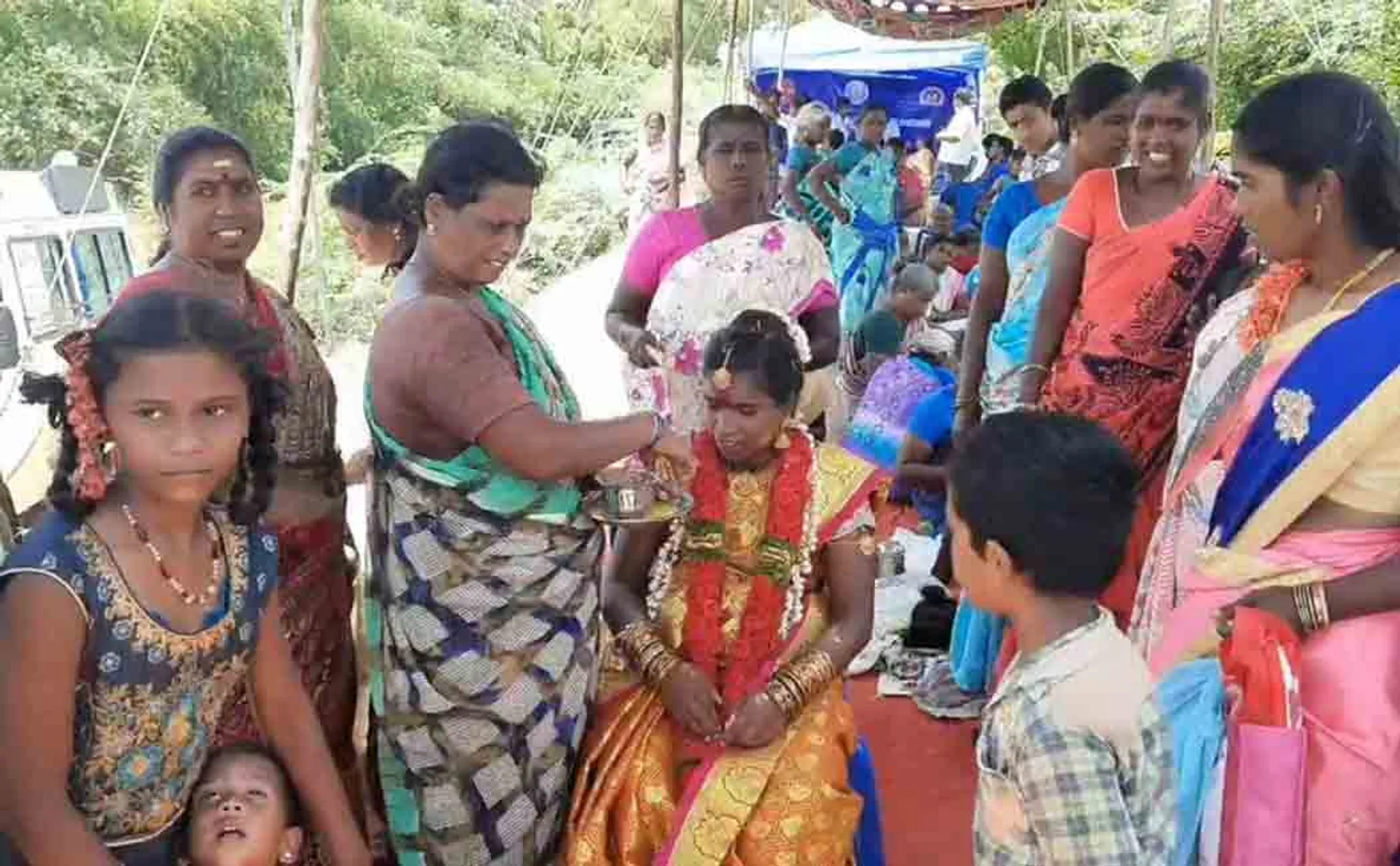 The flood surrounded the village! The baby shower on the river 