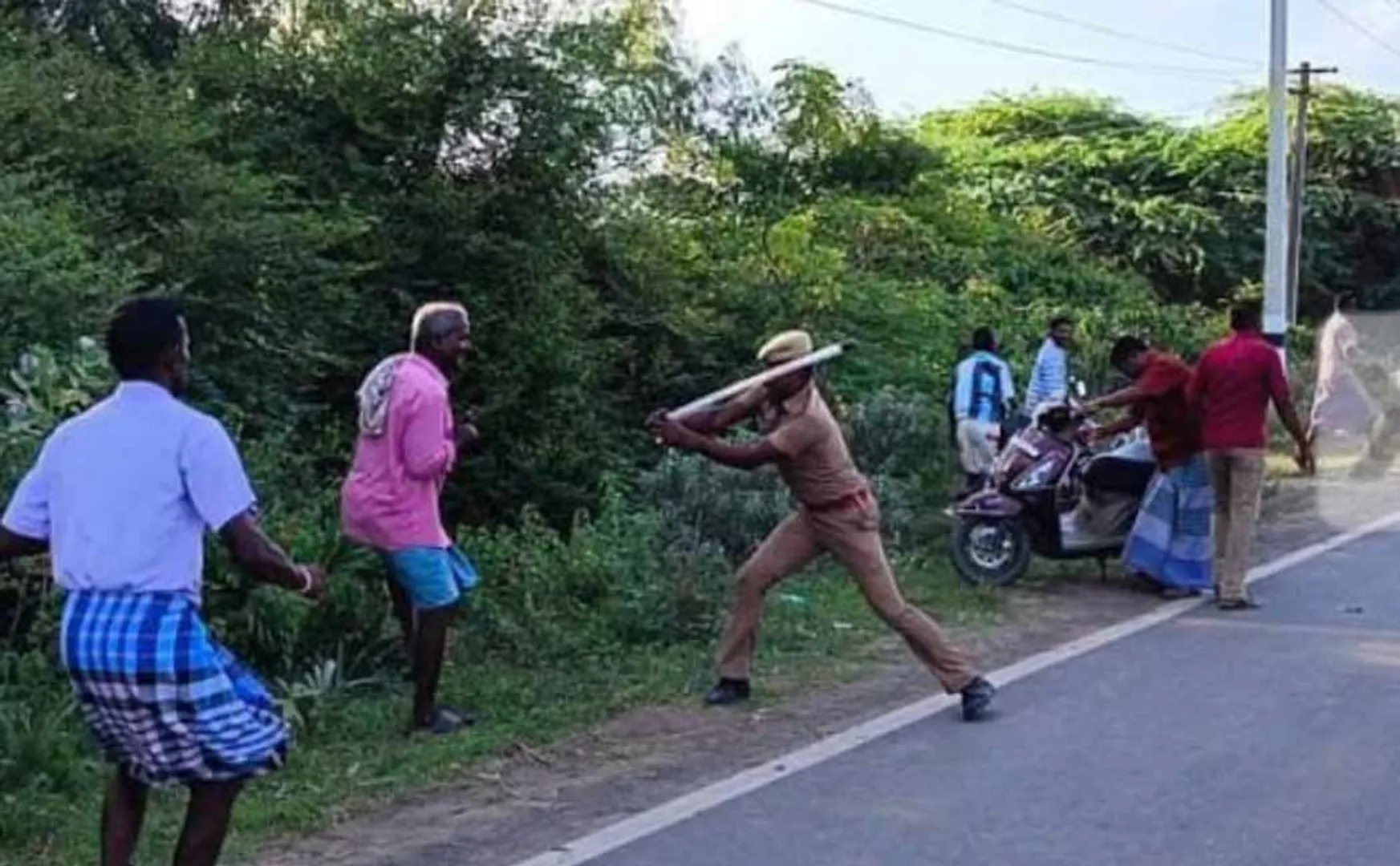 police batoned participated picketing Villupuram