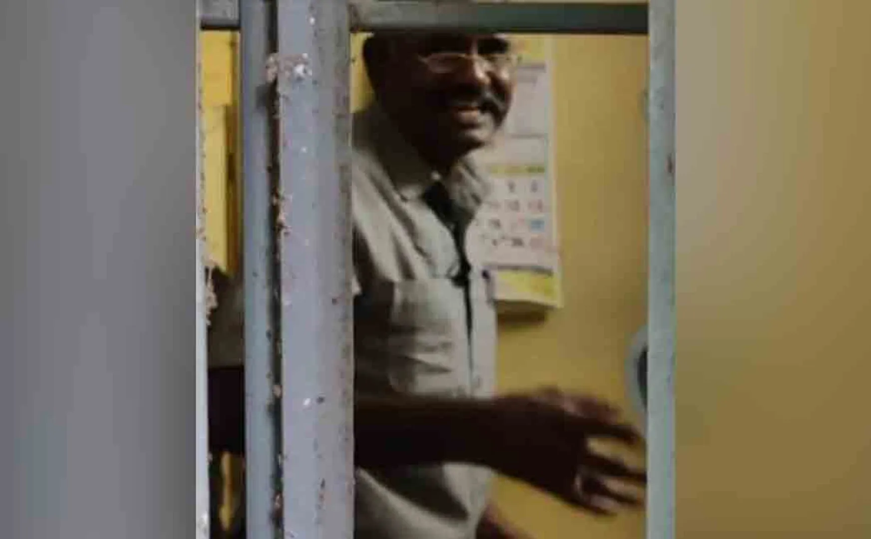 A government official who asked for a bribe of one lakh! Anti-bribery department caught 