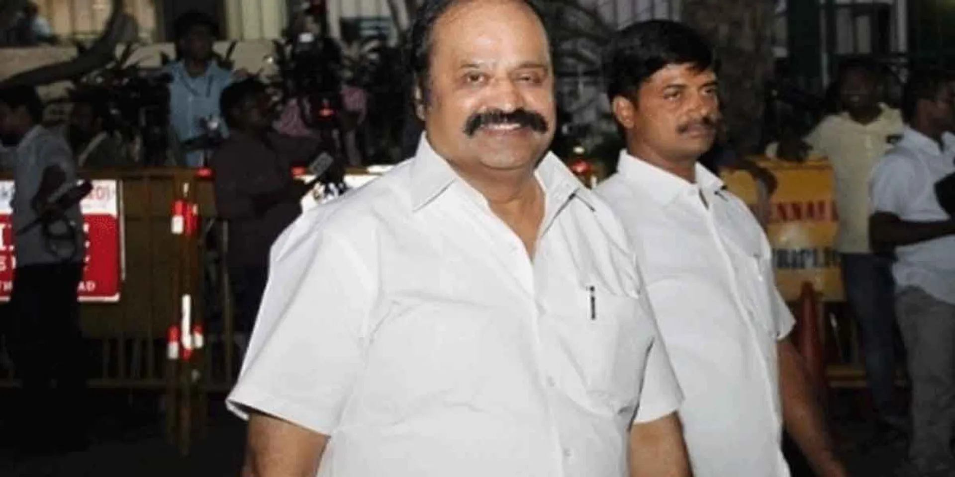 "No matter how much Jayakumar says, he will not stop.. He is going to stand on the street" - Pugahendi interview!