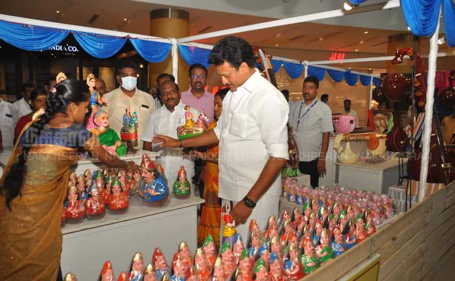 anbil mahesh