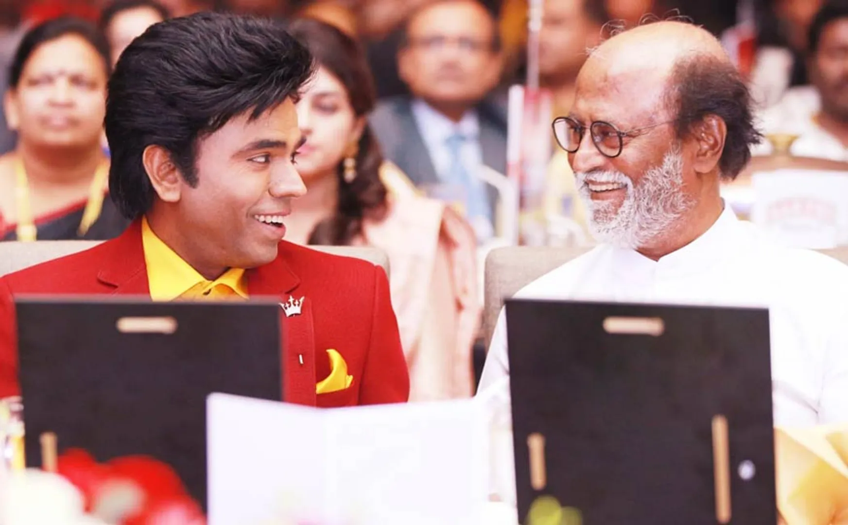 legend saravanan meets rajinikanth - photos goes viral on internet 