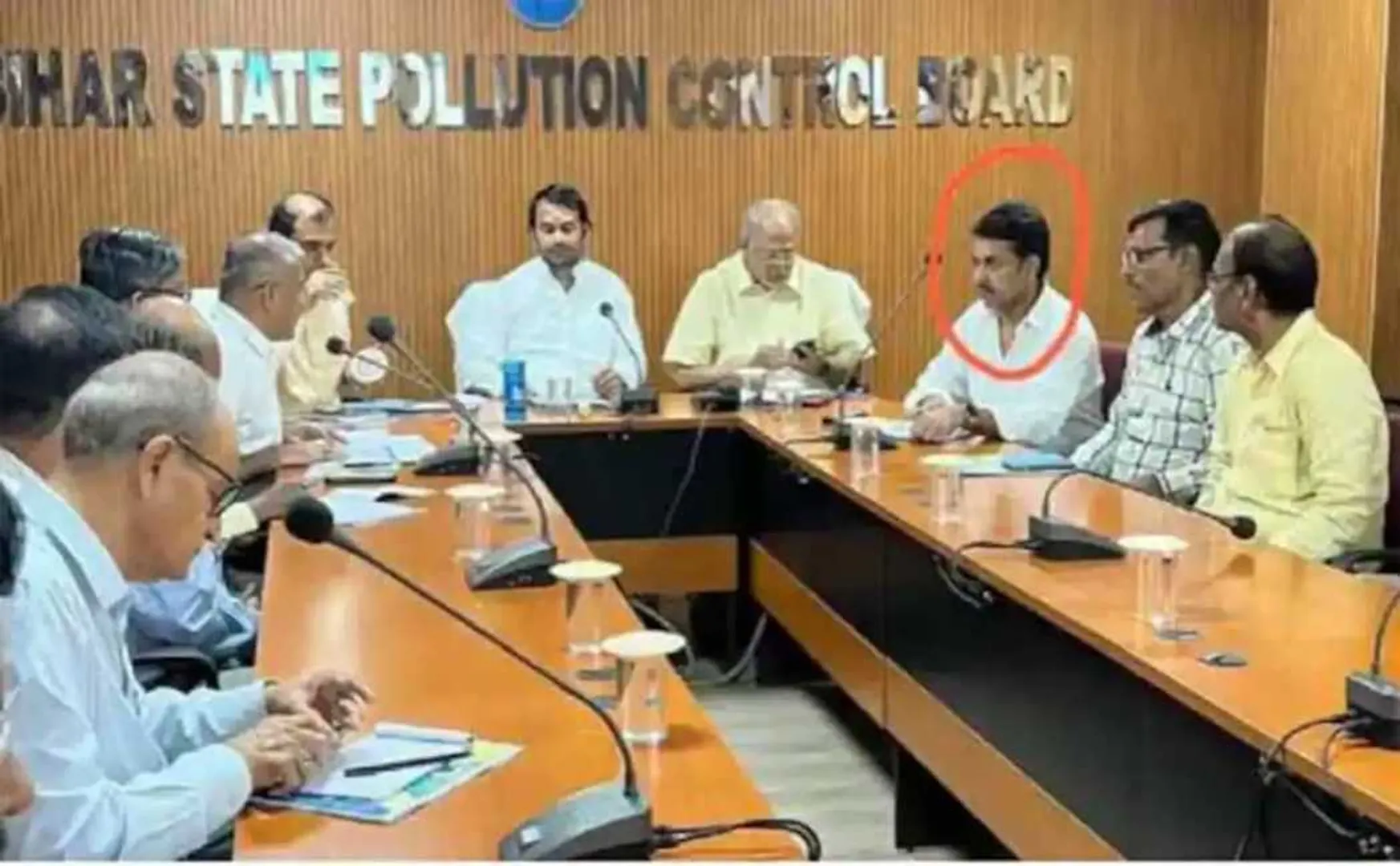 Controversy because Lalu's son-in-law participated in the government meeting!