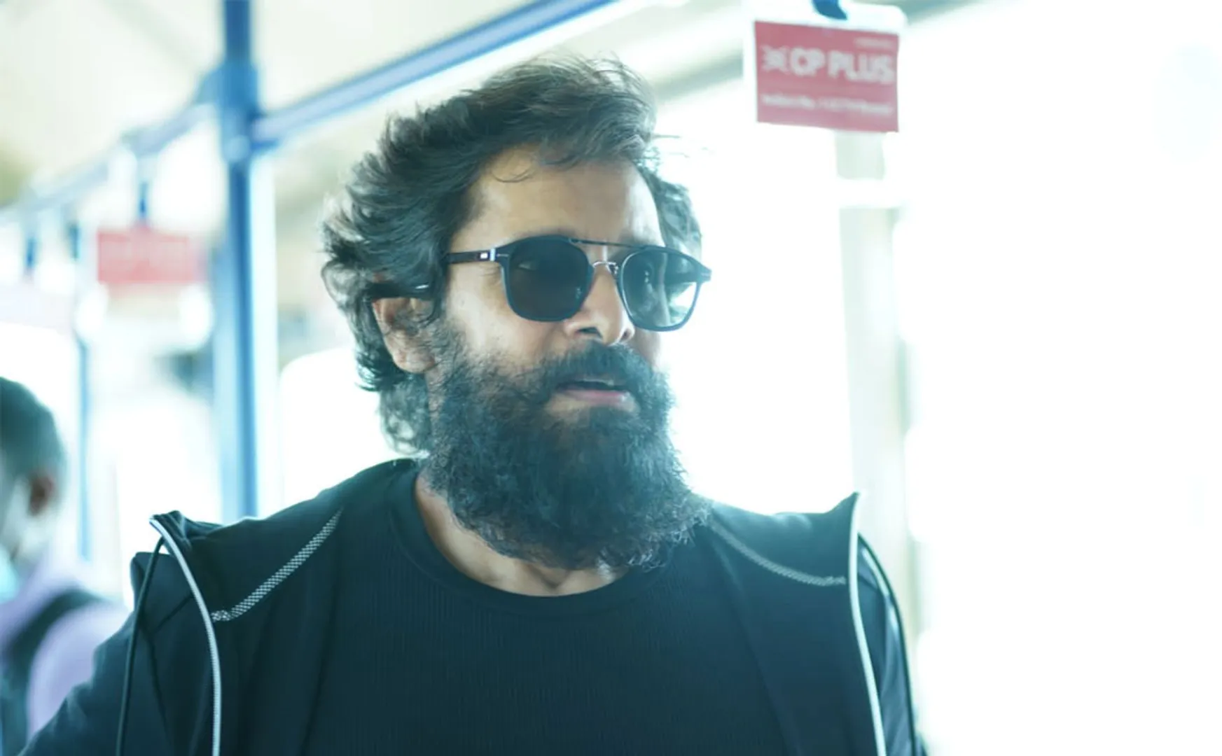 chiyaan vikram interaction with students at ST Joseph college trichy 