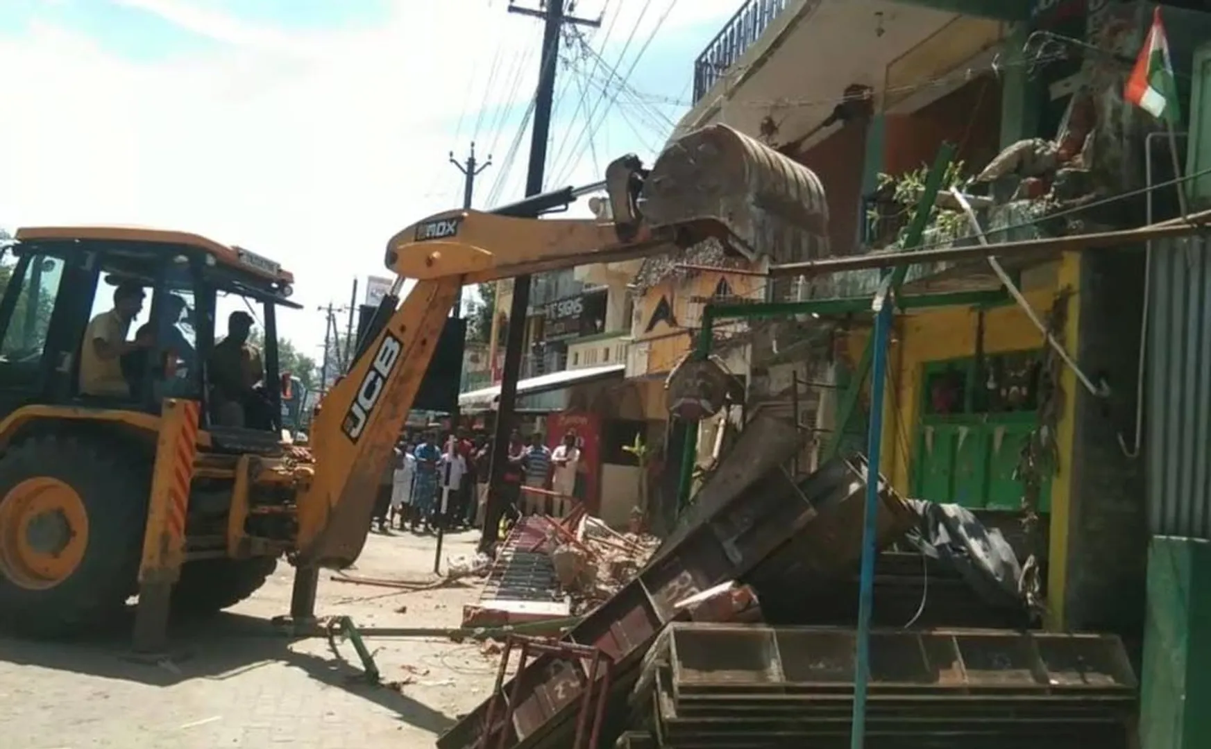 Removal encroachment buildings Cuddalore