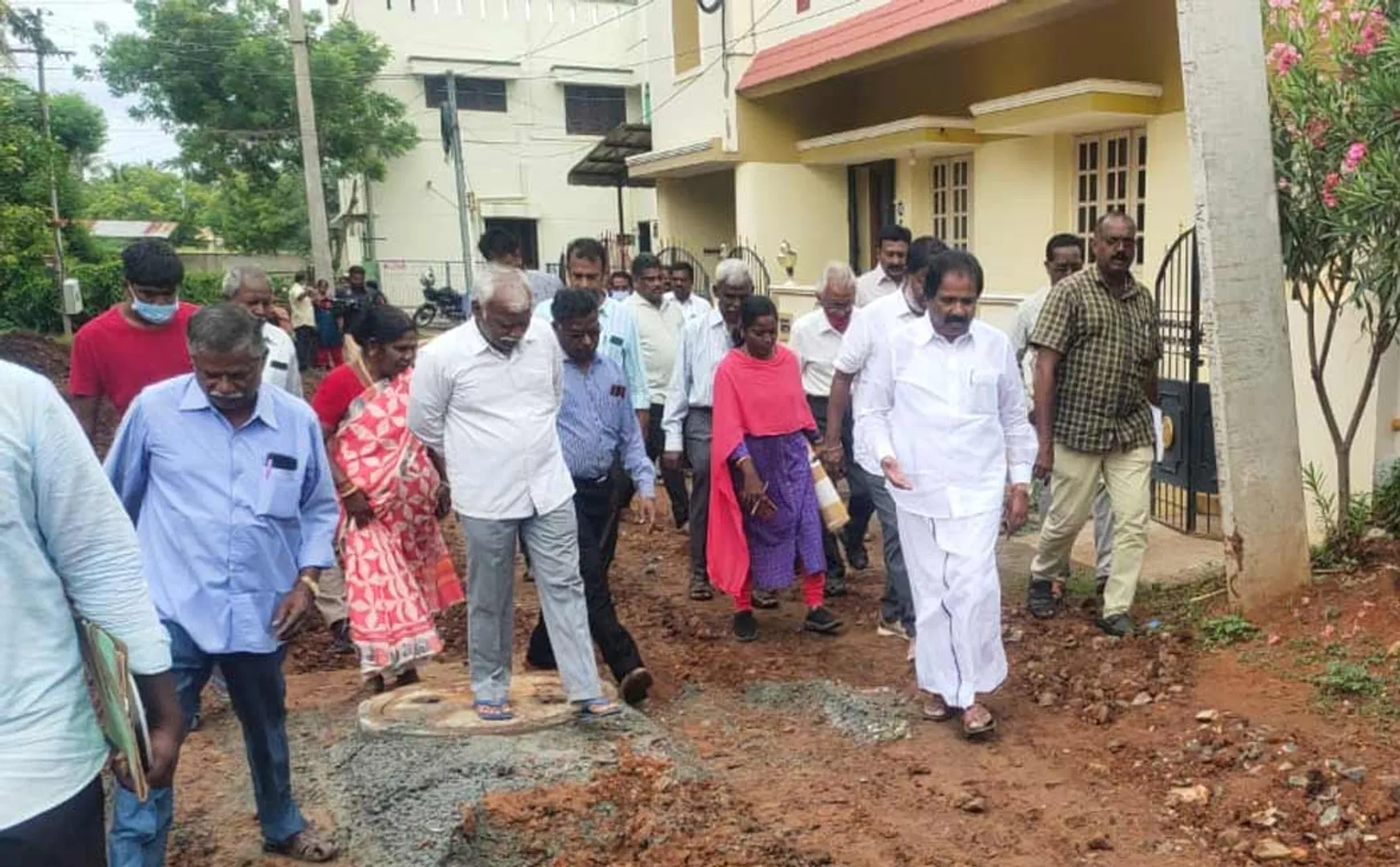 Trichy Mayor has ordered remove rajarajan street encroachments