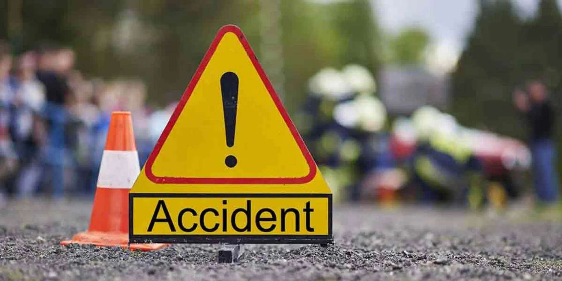 A bike and a lorry collided... Three people Passed away 