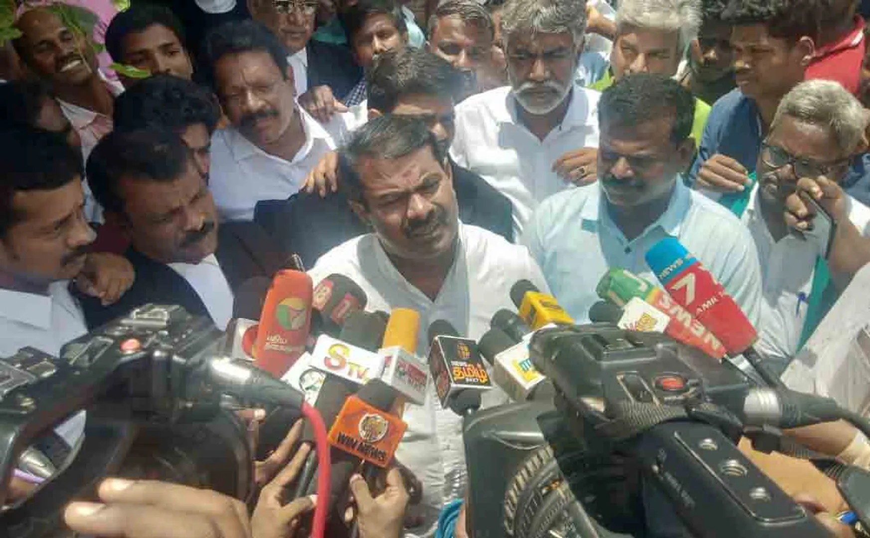 “The Chief Minister should speak his mind before the people ask his opinion” - Seeman