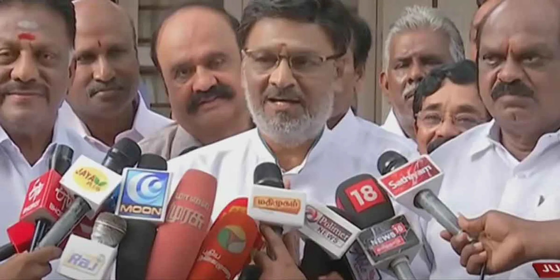 Director Bhagyaraj joins AIADMK under the leadership of OPS!