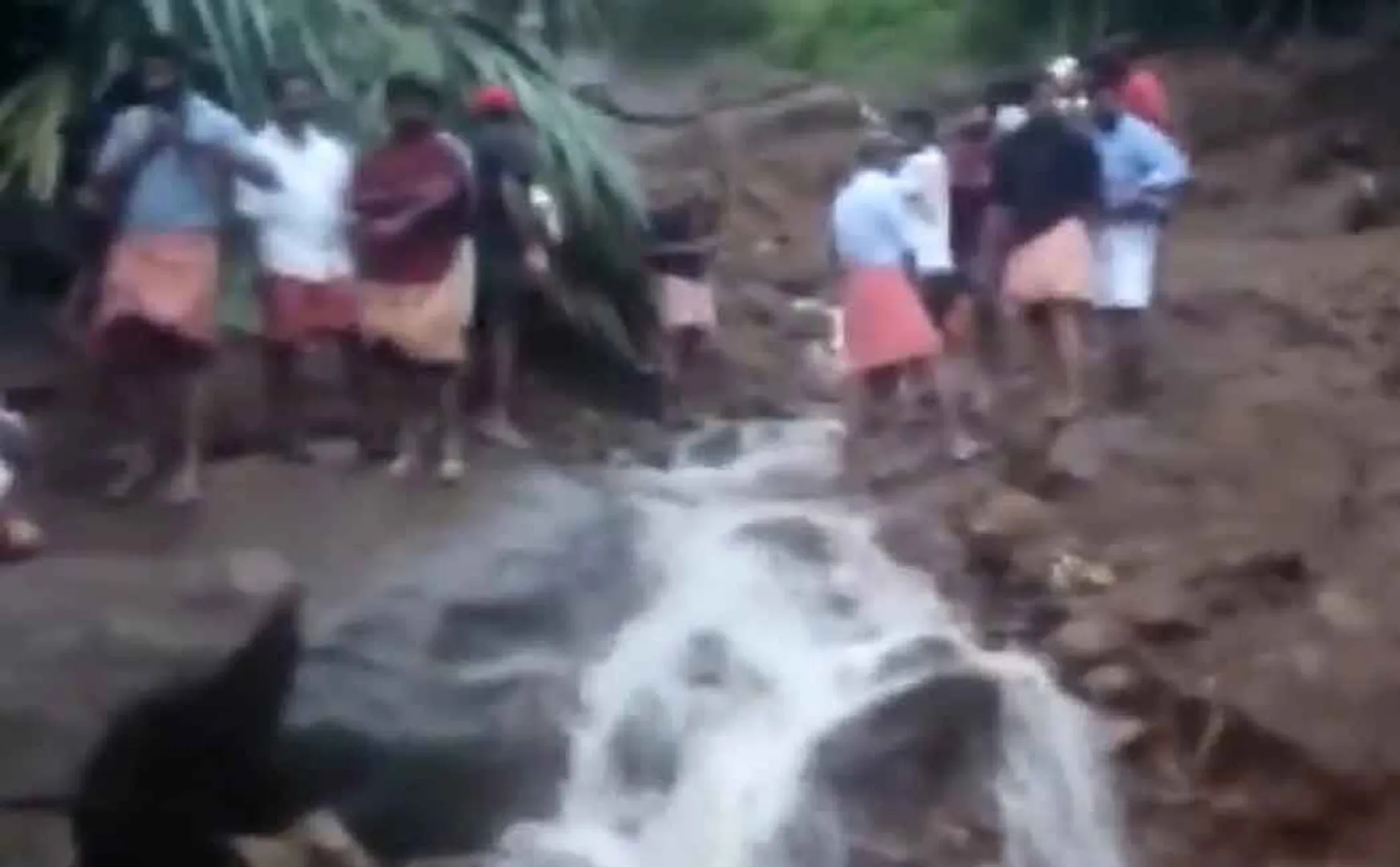 Kerala; Five members of the same family were Passed away in the landslide