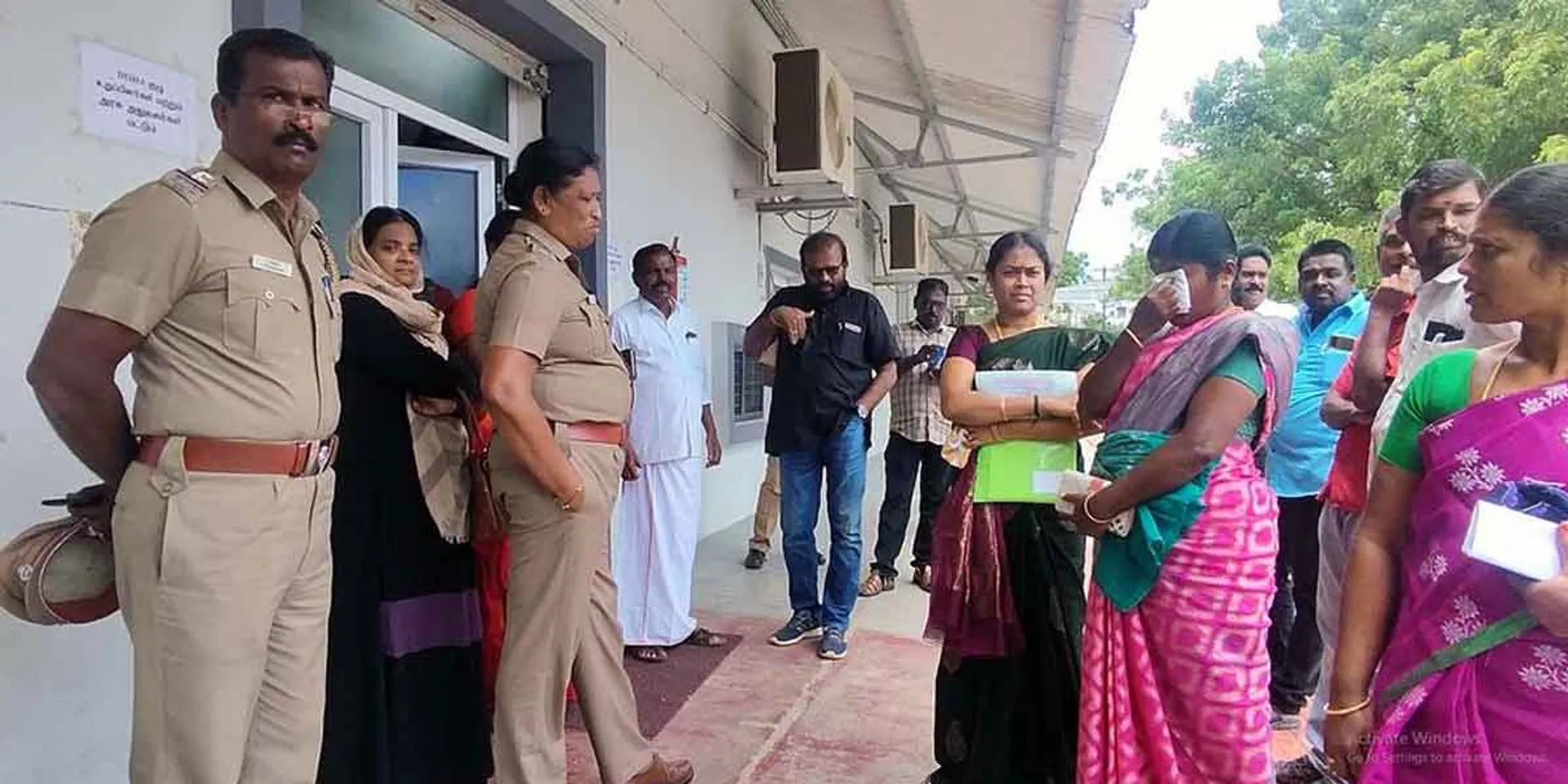  District councilors walk out