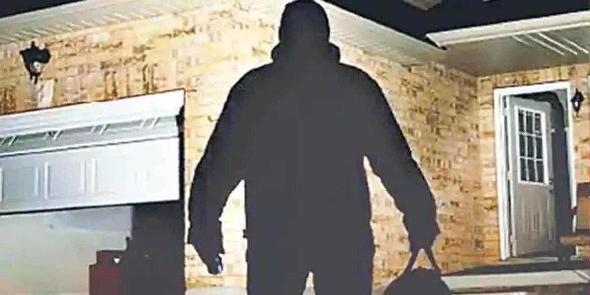 Robbery at IAS officer's house!