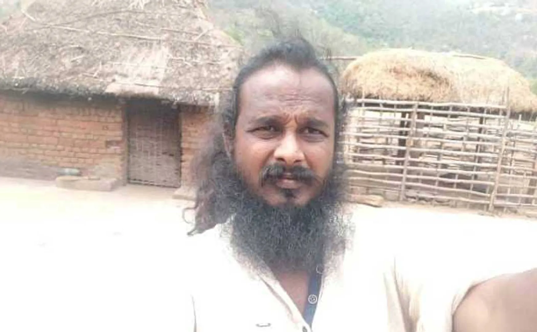 fake director trapped a 300 girls 
