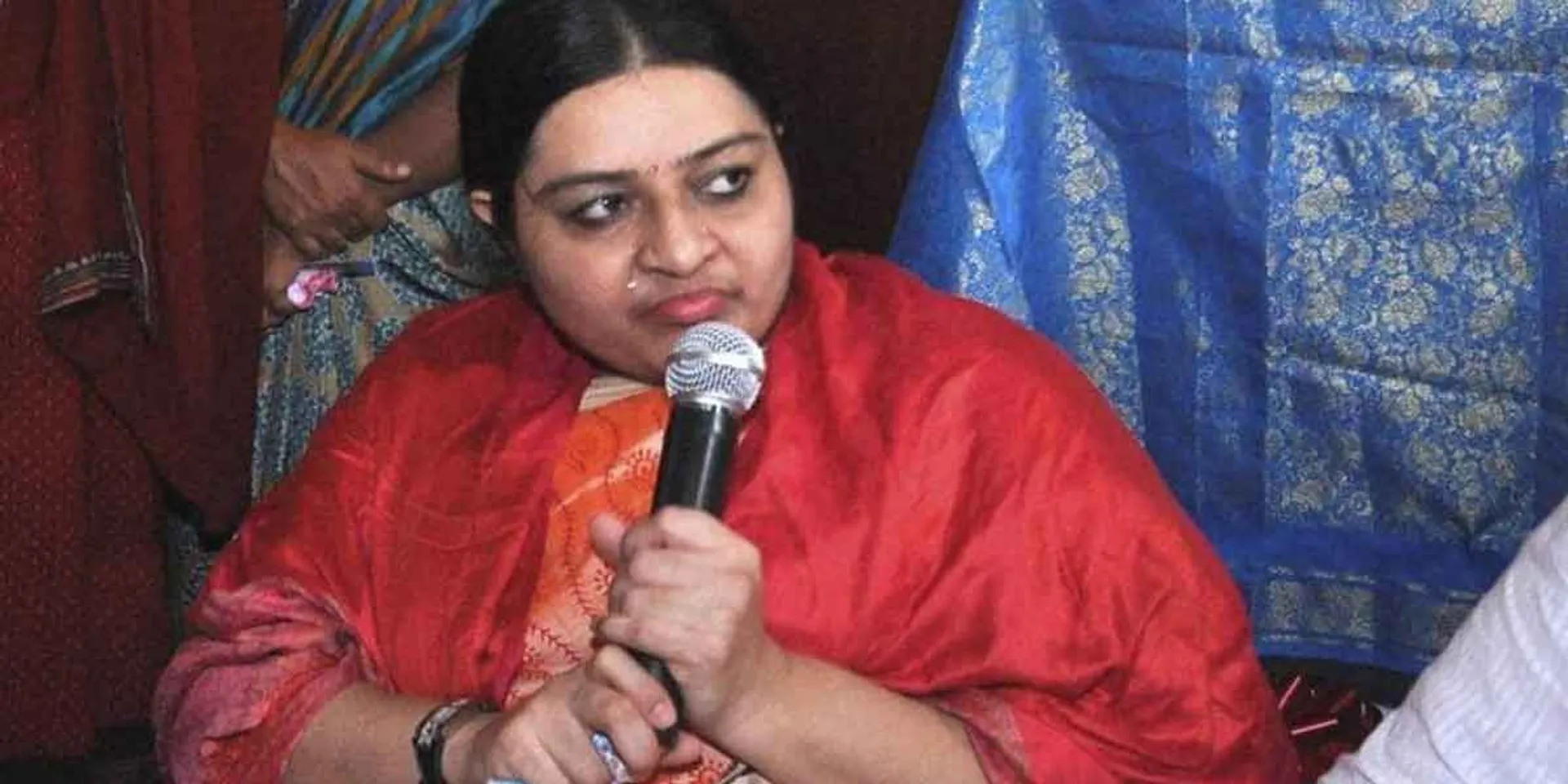 "I don't need those who have come and gone... The same applies to Sasikala's family" - J. Deepa audio goes viral!