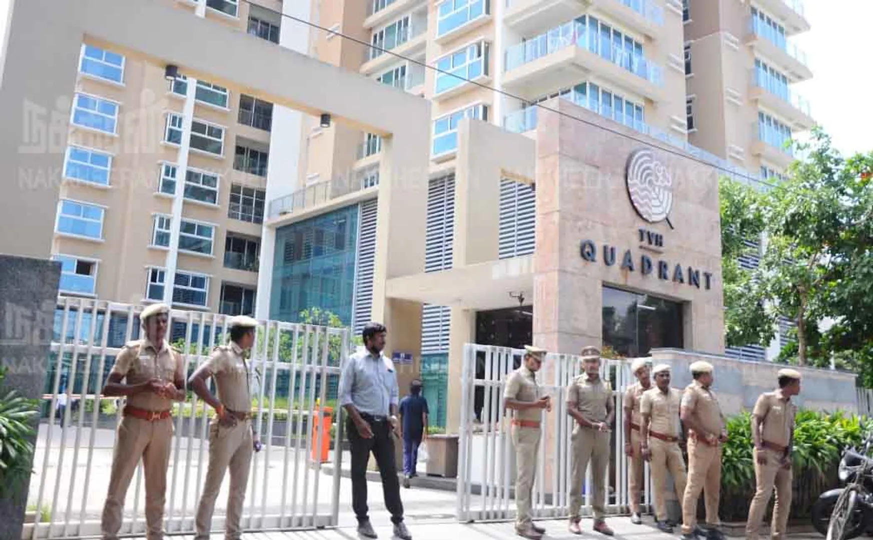 Anti-corruption department raids C.Vijayabaskar's house too...!