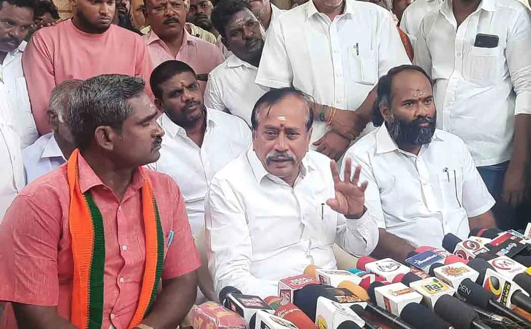 "Waqf Board  Rabiullah should arrest.." - H.Raja