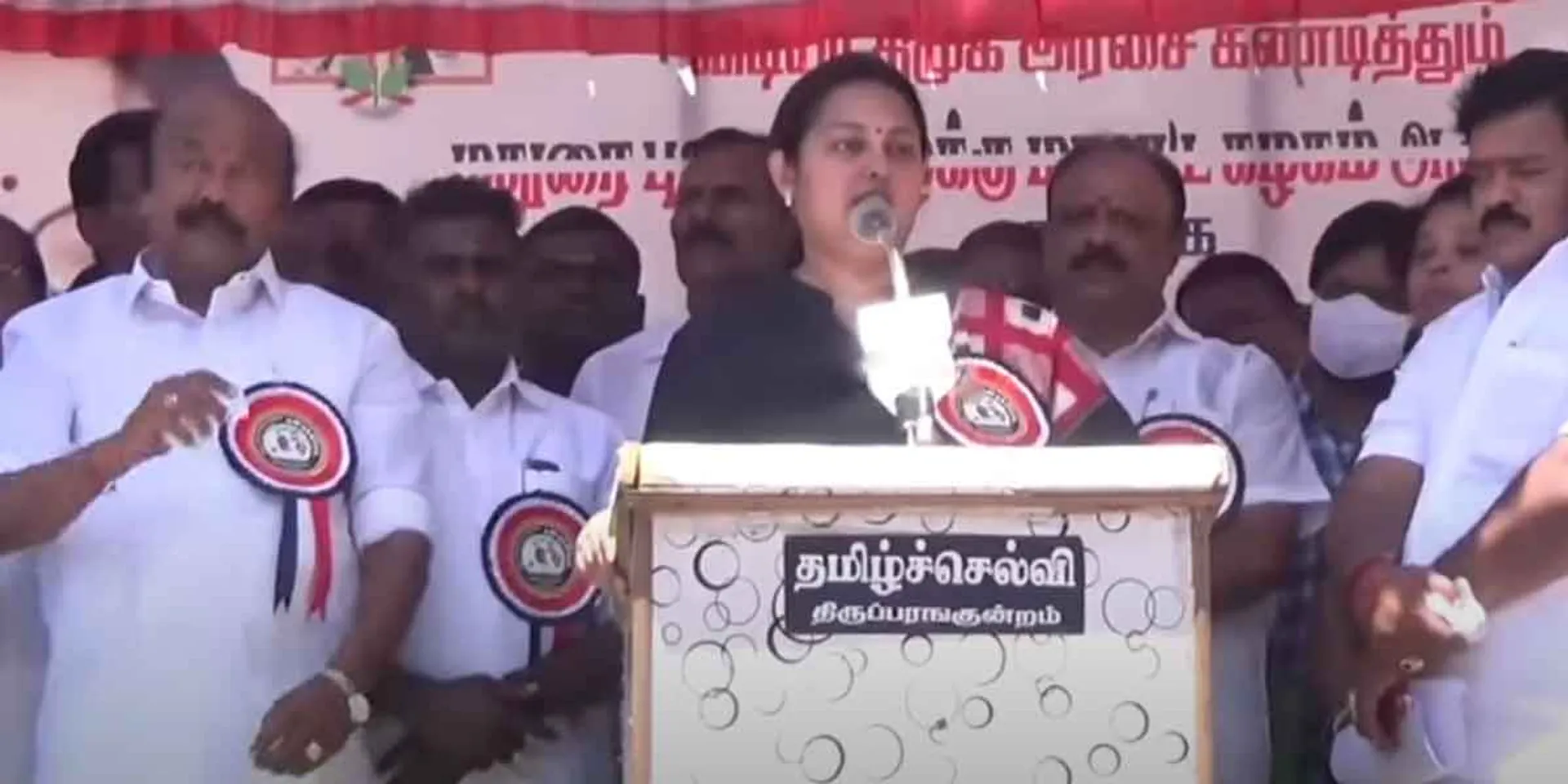  "Like Veerabagu to Murugan, Rajan Chellappa to Edappadi" - praised Vindhya