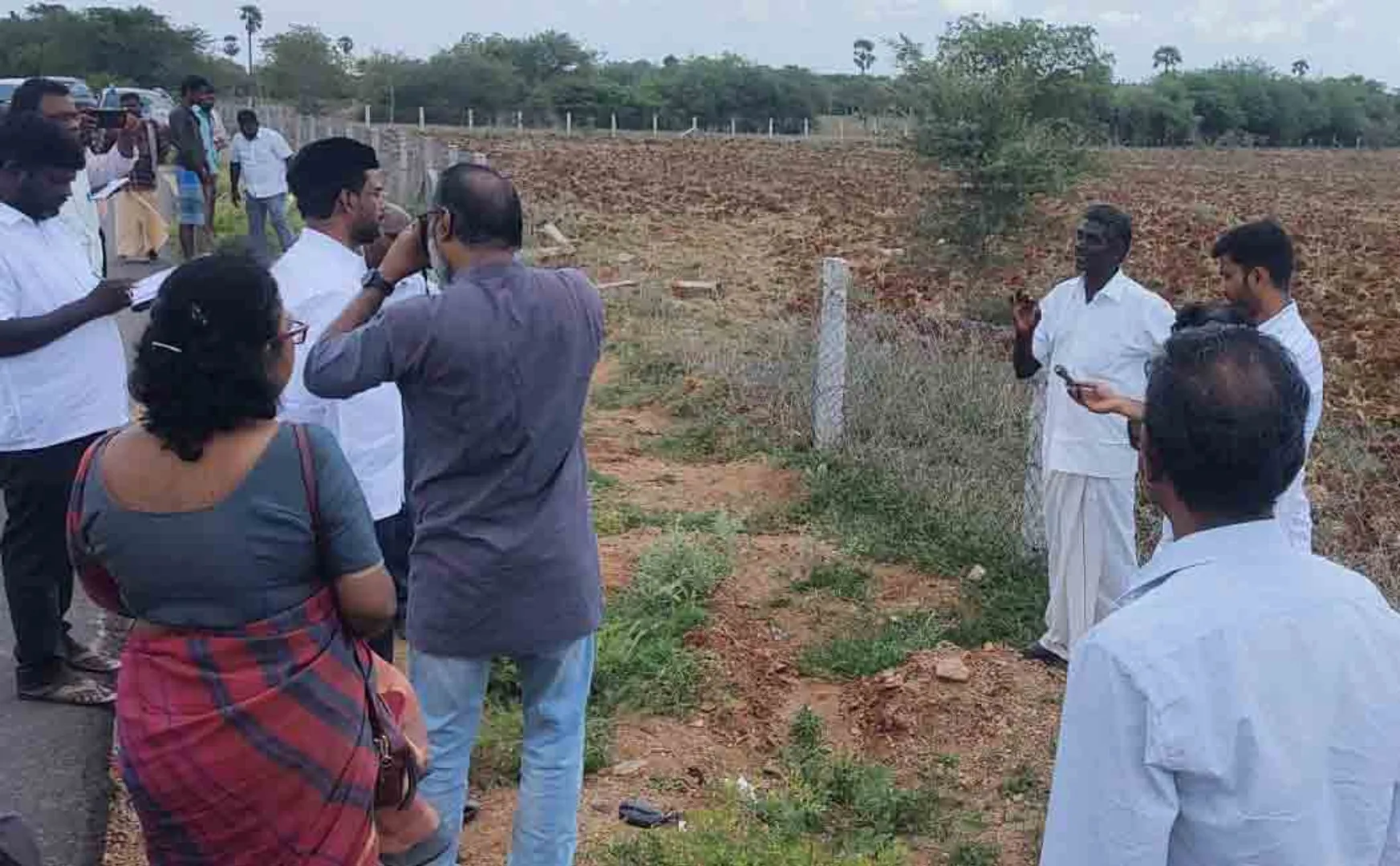 Farmer passed away.. MLA investigation team 