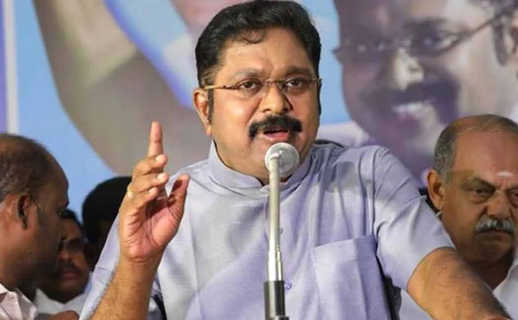 Nakeeran attacked journalists; AAMK general secretary DTV Dhinakaran condemned