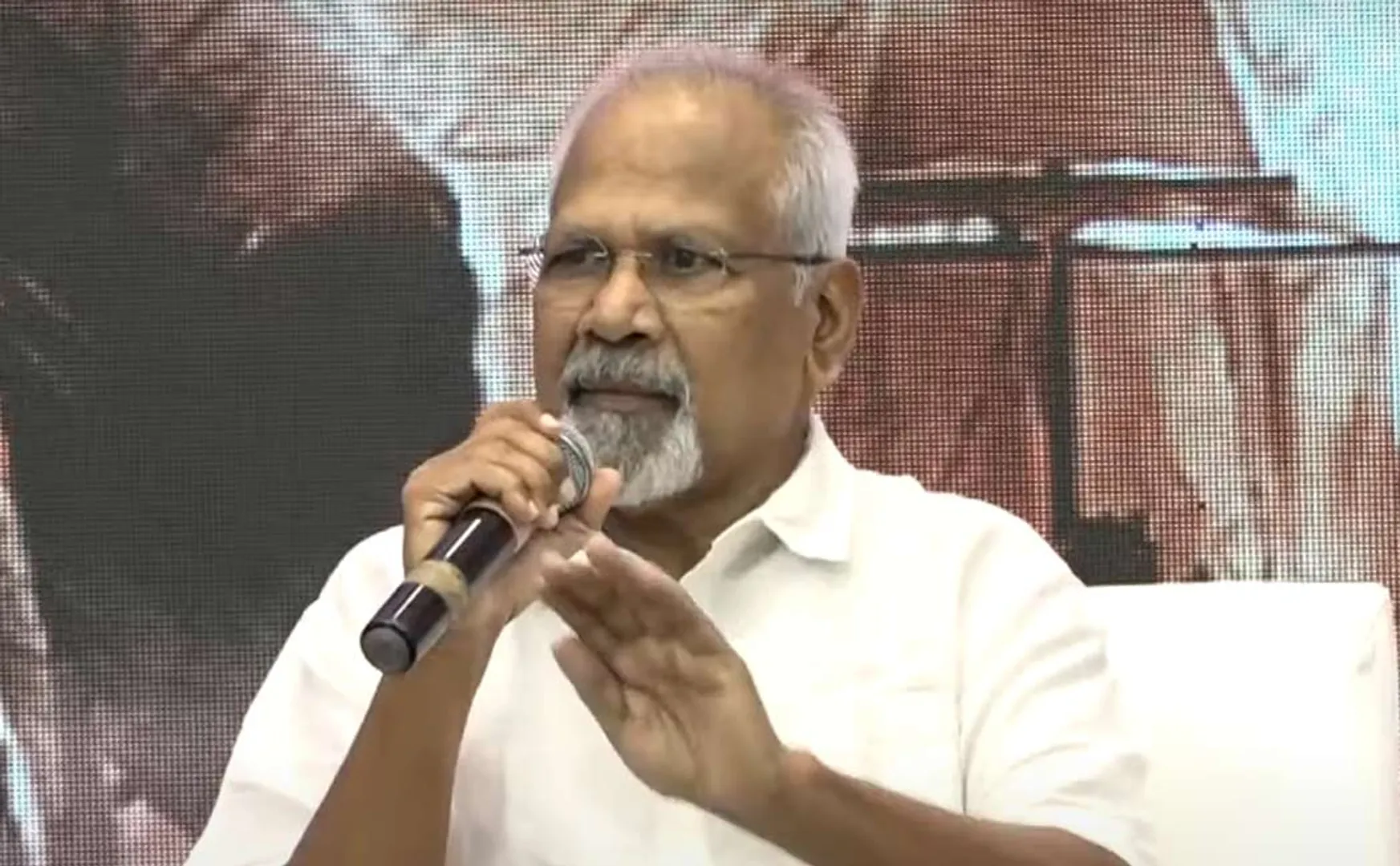 director maniratnam talk about vairamuthu
