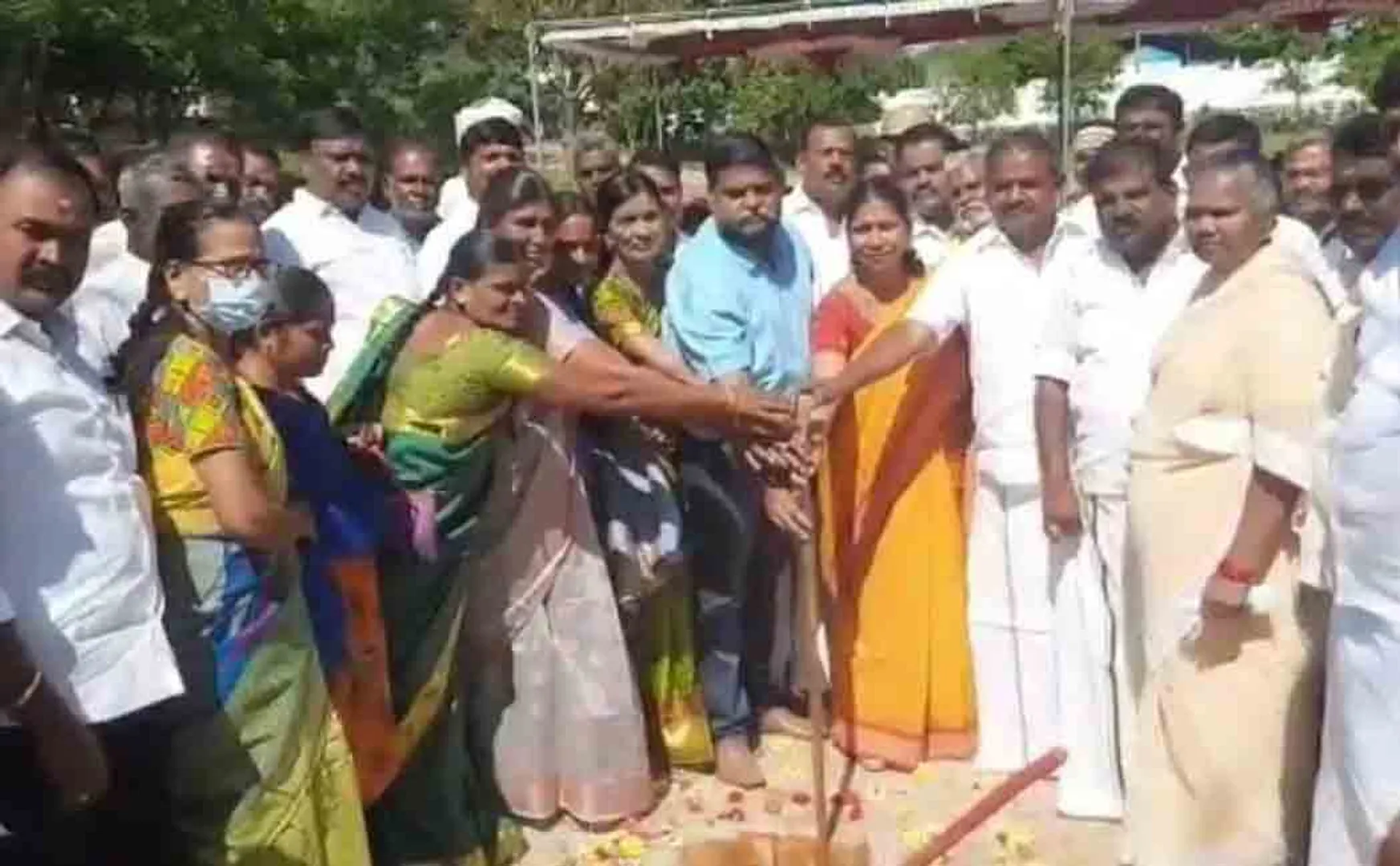 MP SenthilKumar's viral video 