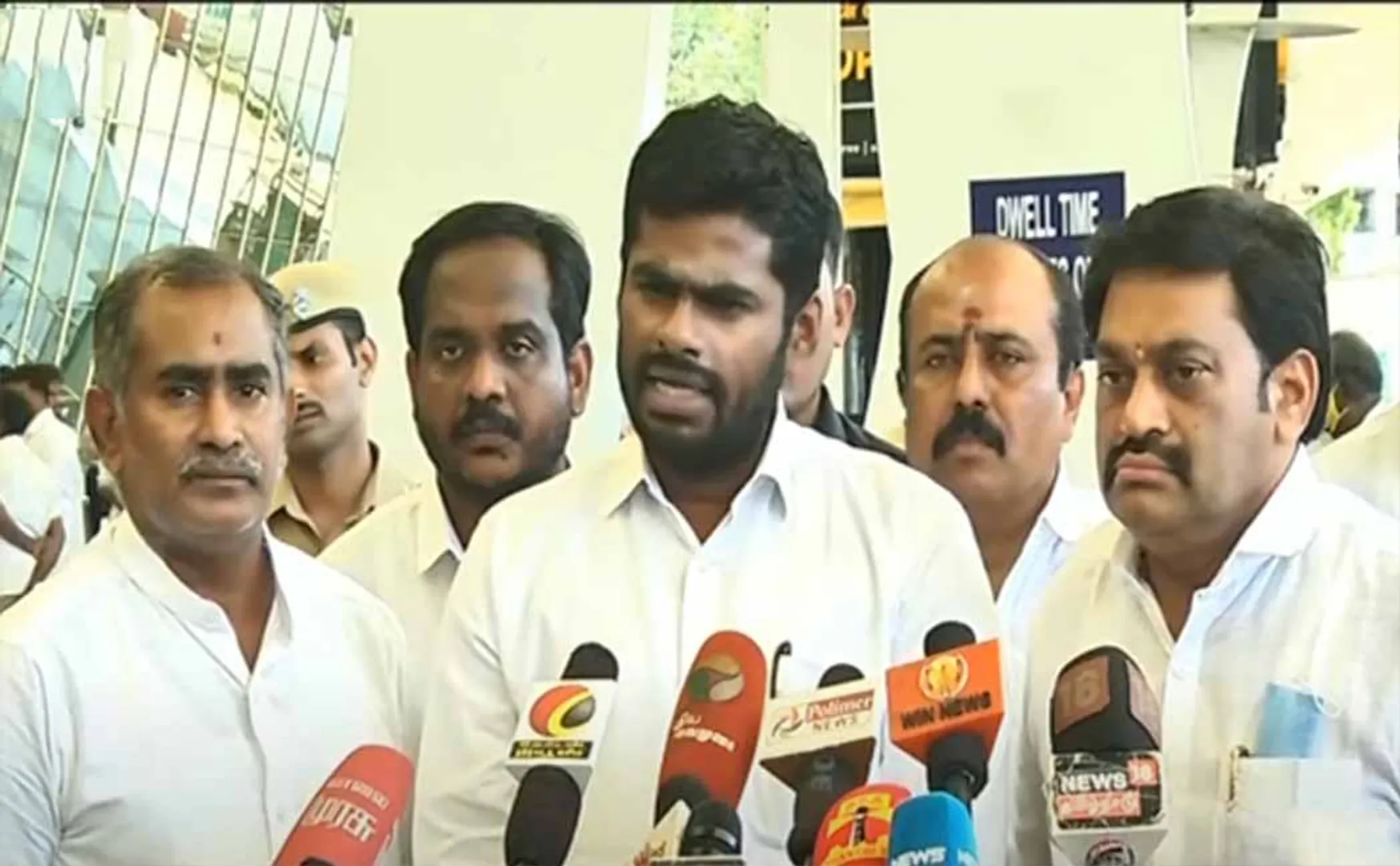 bjp and rss leaders vehicles incident bjp mlas annamalai pressmeet 
