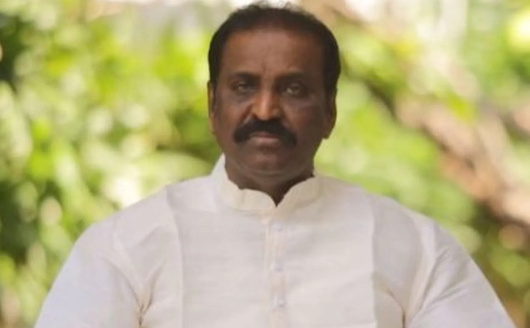 vairamuthu tweet about continue Petrol bomb incident