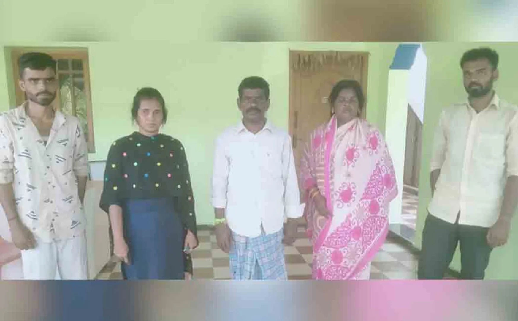Namakkal woman sandhiya married 12 men 