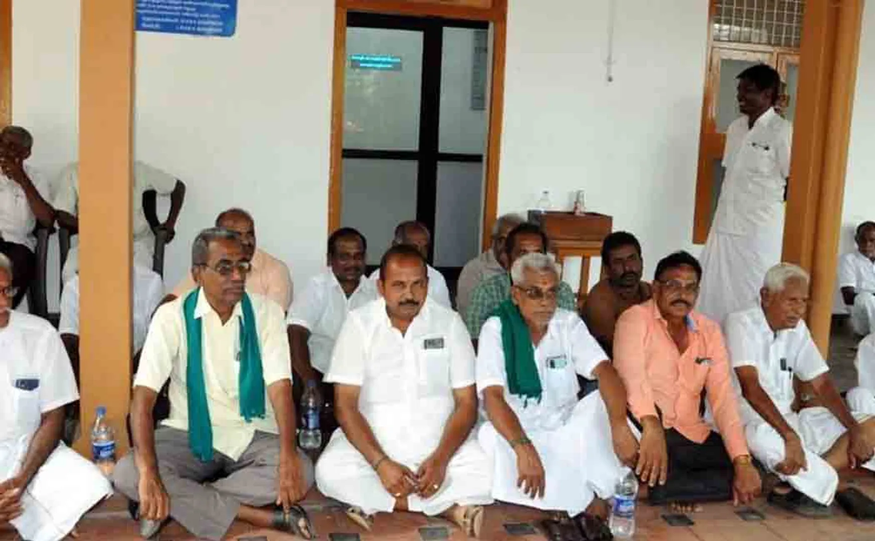 New procedure in opening water...! - Farmers in struggle 