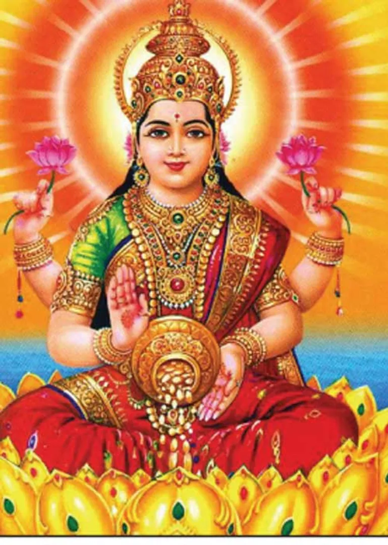 /idhalgal/balajothidam/powerful-dana-yogas-make-you-reach-top-s-vijayanarasimhan