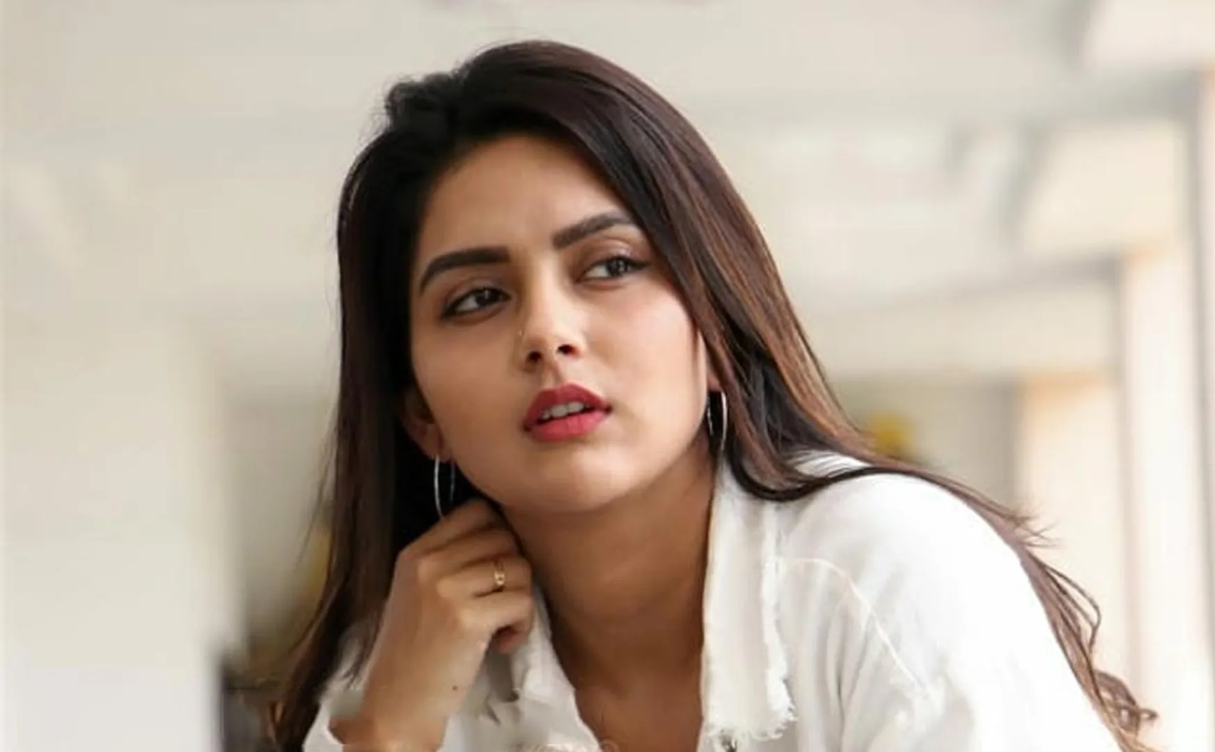 mahima nambiyar comment to cs amudhan tweet 