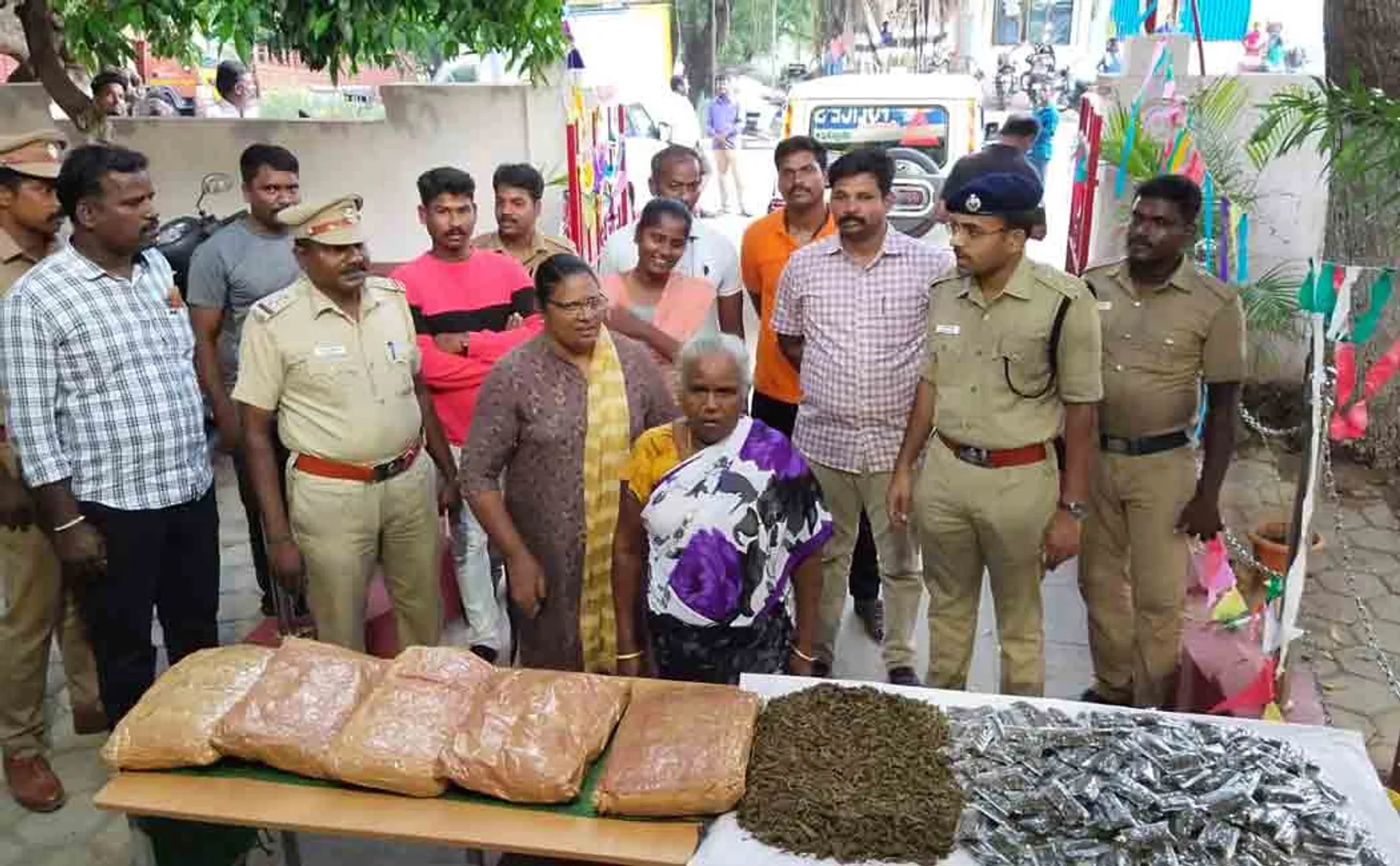 Old lady sale cannabis police arrested by phone location 