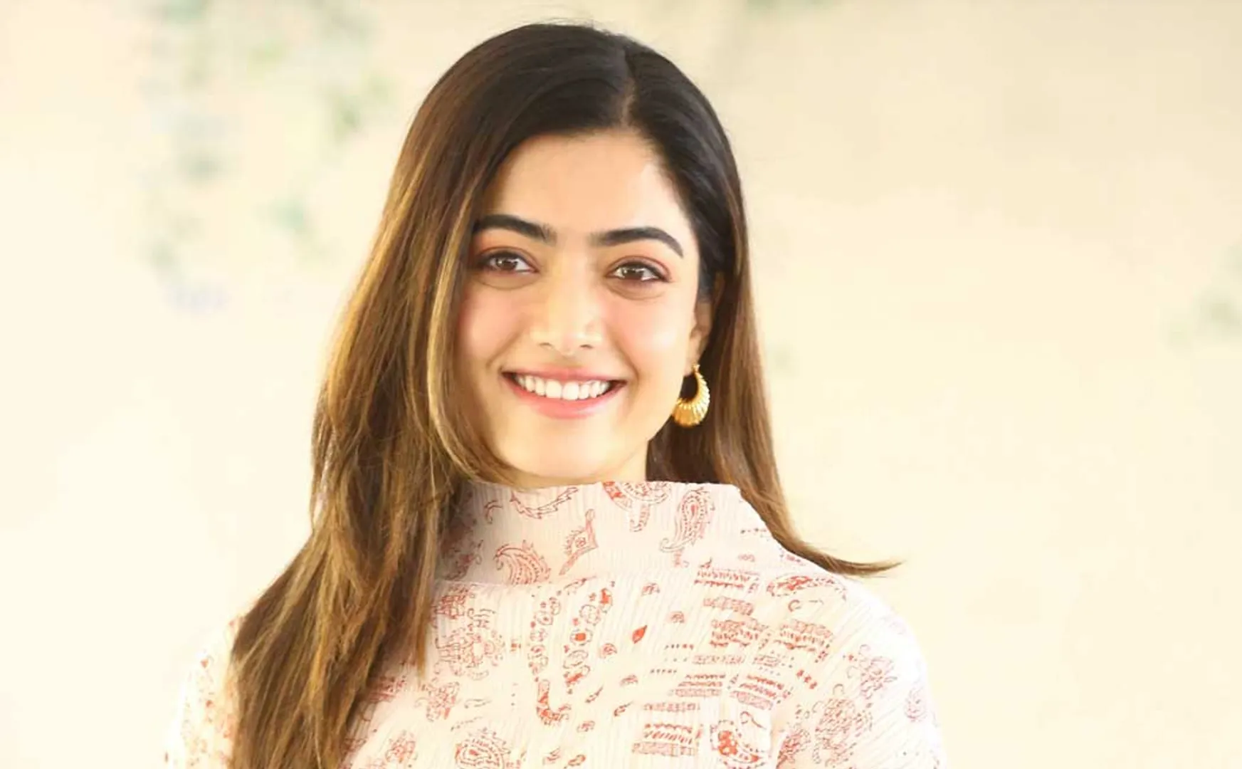 Rashmika Mandanna release the first look poster of movie Emakathaki