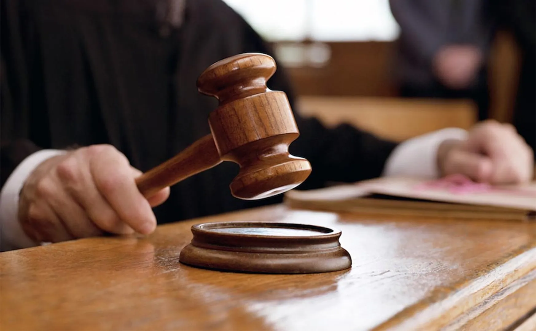 A fine of Rs 2.05 lakh has been imposed on a popular shop for selling underwear at Rs 18 extra!