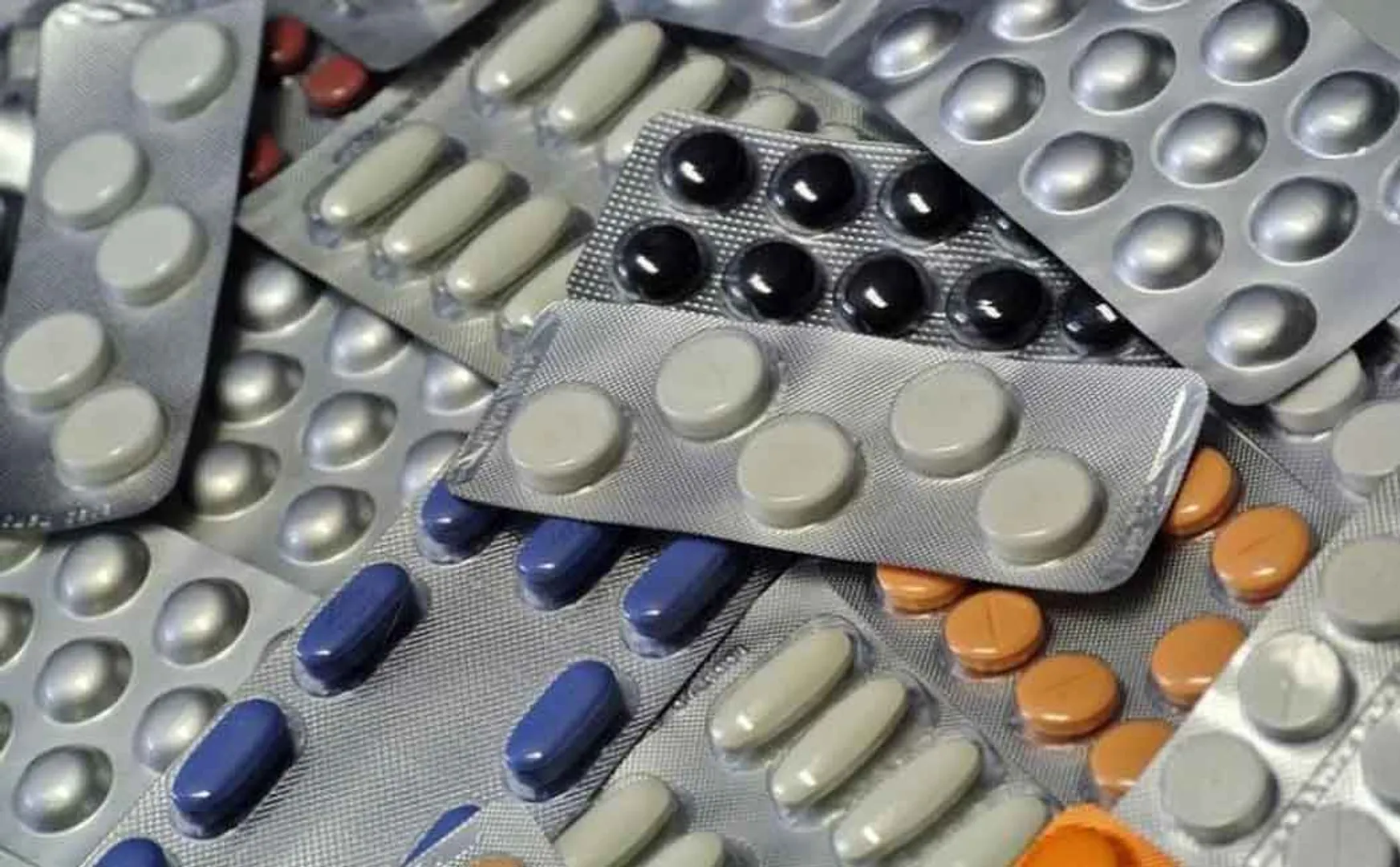 Sale of pills without doctor's prescription; Lawsuit against 4 drug stores!