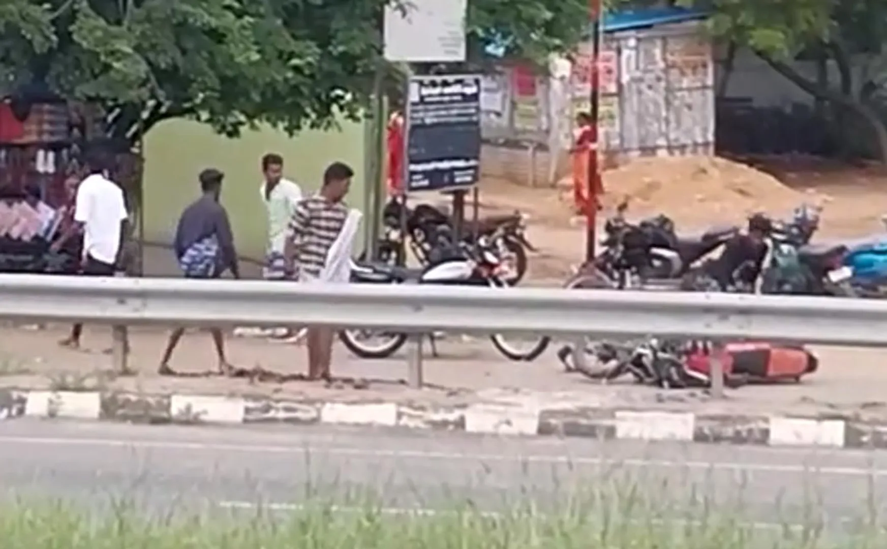 rowdies damaged bike madhurai