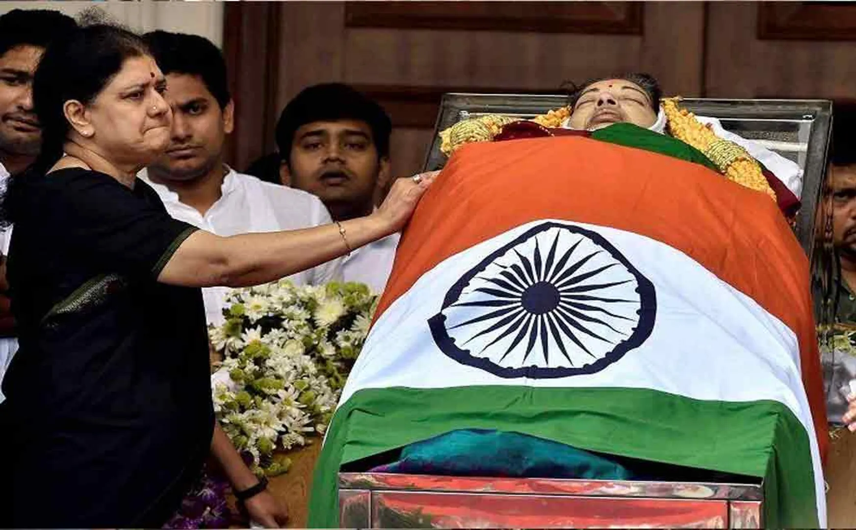 Date and time of Jayalalitha's; Is Sasikala guilty?