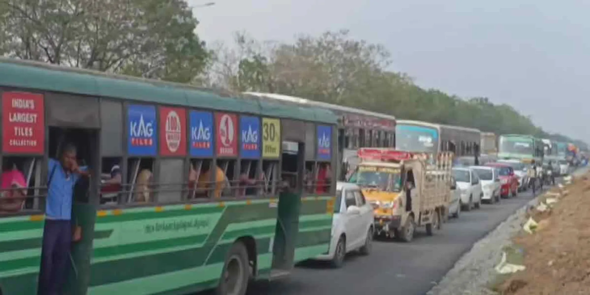  People returning to their hometown; heavy traffic jam in Chengalpattu